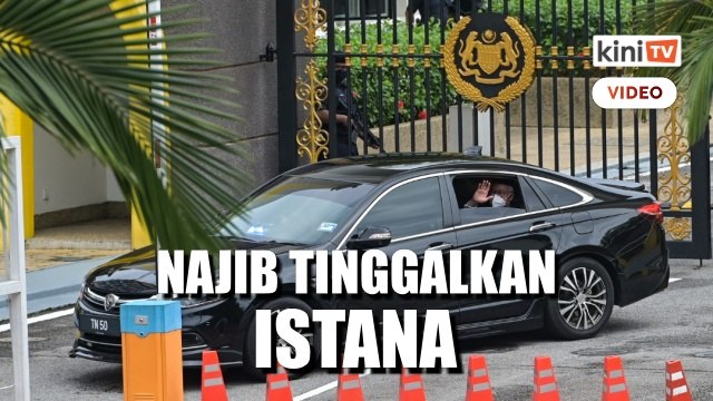11.35 am: Najib tinggalkan istana, menuju ke mahkamah