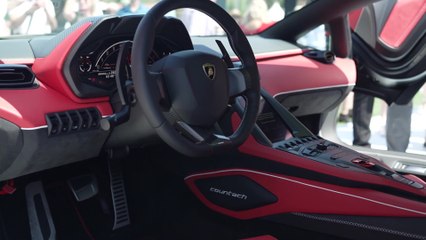Lamborghini Countach LPI 800-4 Interior Design