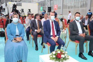 Zeytinburnu'nda "Sahipsiz Hayvan Geçici Bakımevi" yenilenerek hizmete açıldı