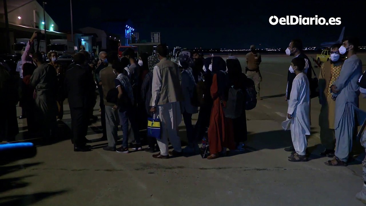 Un campo de refugiados para 800 personas con PCR y visados: Torrejón acoge ya a los 53 primeros evacuados de Afganistán