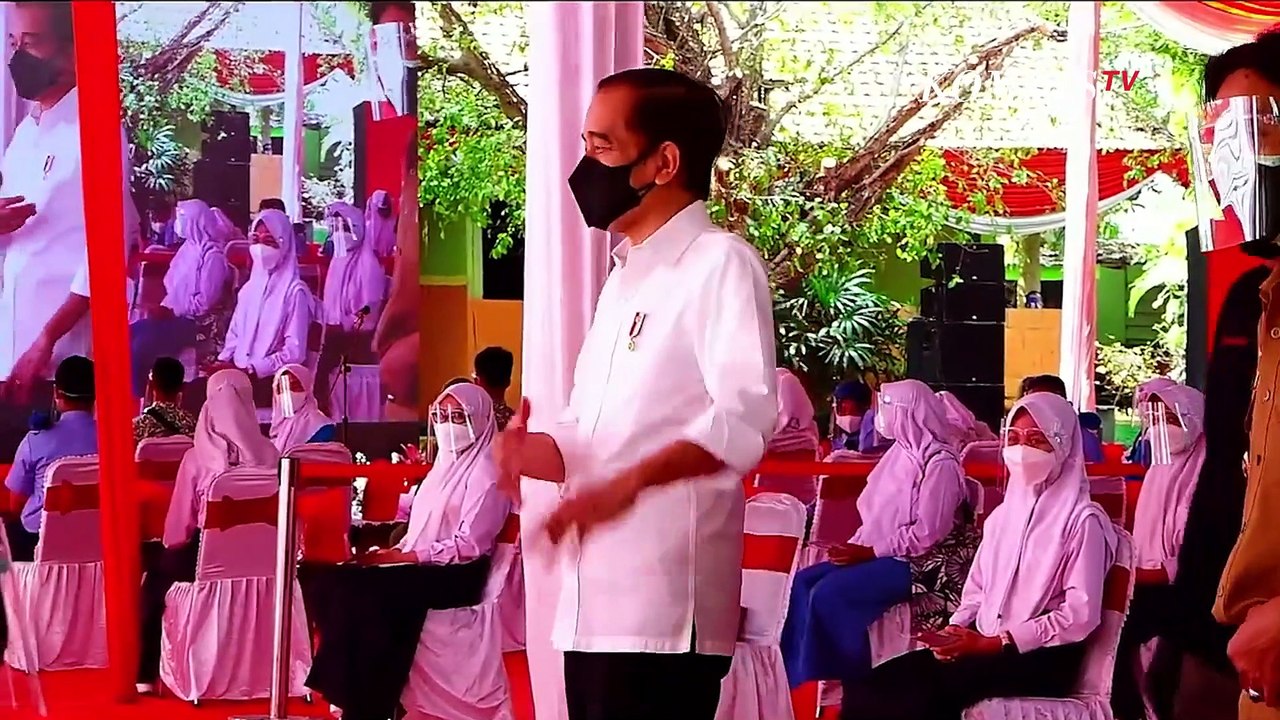 Pertanyaan Jokowi Ini Bikin Kepala Sekolah Nangis