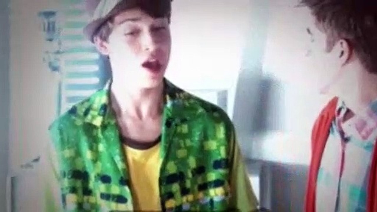 Best Friends Whenever Season 1 Episode 19 Fight the Future Part 3