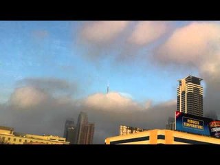 برج خليفة في دبي  وقت الغروب 14 مارس 2011