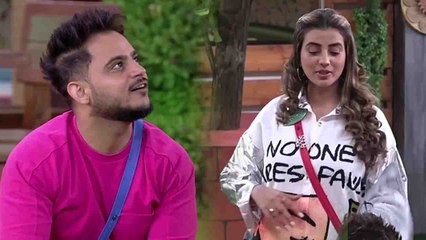 Bigg Boss OTT:  Akshara Singh & Millind Gaba के बीच ये क्या पक रहा ? | FilmiBeat