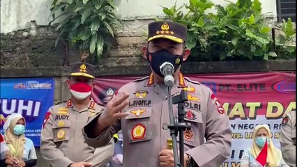 Kapolri Meninjau Vaksinasi Buruh PT. Elite, Tangerang