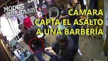 #LaLacraDeLaSemana Ladrones asaltan y encierran a los clientes de una barbería en Toluca, Edomex