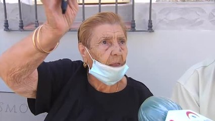 Las llamas a punto de llegar a las viviendas