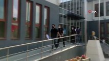 Ataşehir’de polisleri gören şüpheli, uyuşturucu dolu poşeti pencereden attı