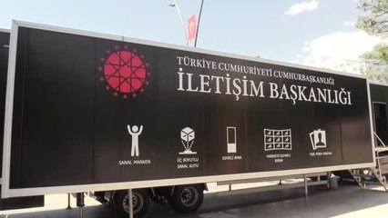 Cumhurbaşkanlığı İletişim Başkanlığı Dijital Tırı ziyaretçilerini ağırlıyor