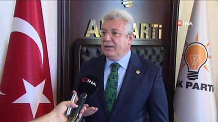 - AK Partili Akbaşoğlu'ndan Anayasa değerlendirmesi