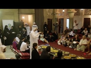 إفطار الأجانب في مركز محمد بن راشد