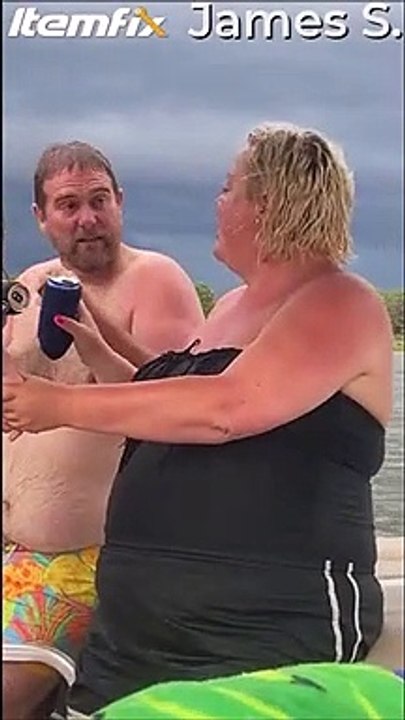 Une façon classe de boire une bière, surtout pour sa femme