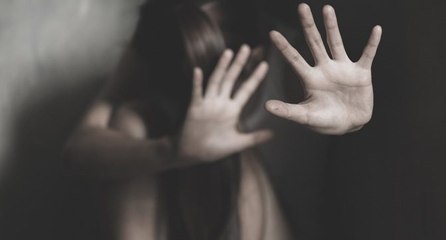Mide bulandıran olay: 16 yaşındaki kızın hamile olduğu ortaya çıktı! Babası tutuklandı