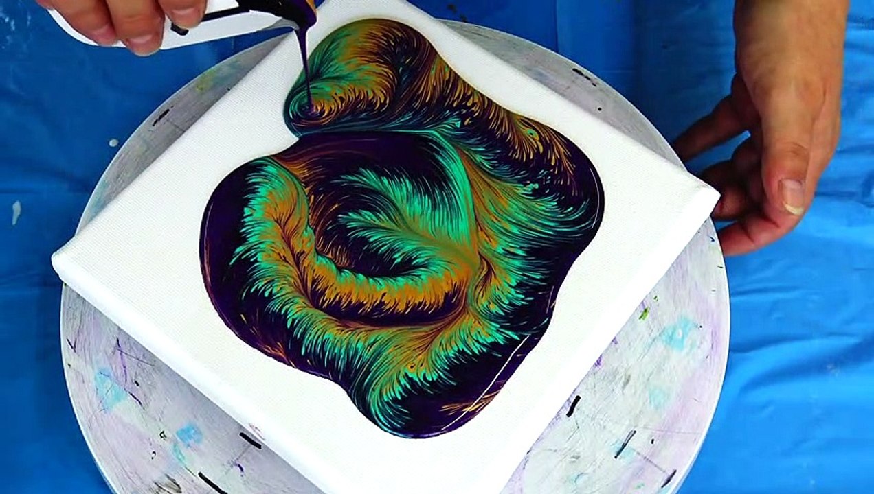 Split cup straight pour