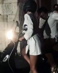 Fazıl Say İstanbul Açıkhava konserinden eşinin kullandığı motosikletle ayrıldı, kask takmadığı için eleştiri aldı