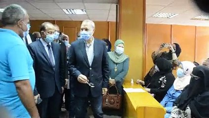 محافظ القليوبية خلال تطعيم الموظفين بلقاح كورونا بالمديريات: تلقيت نفس اللقاح