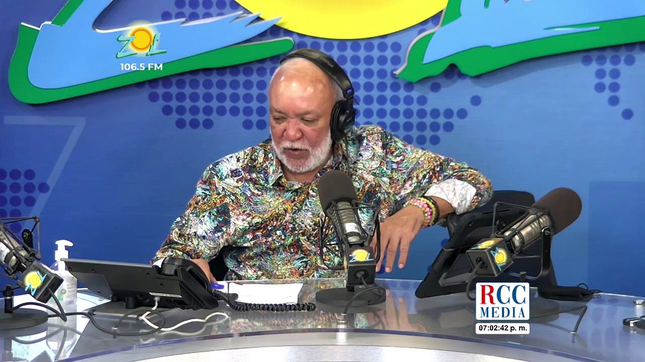 Lic. Nahaman Almonte  explica las ventajas de ser un ciudadano amerciano fuera de Estados Unidos