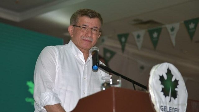 Ahmet Davutoğlu’ndan AKP’ye çok sert gönderme