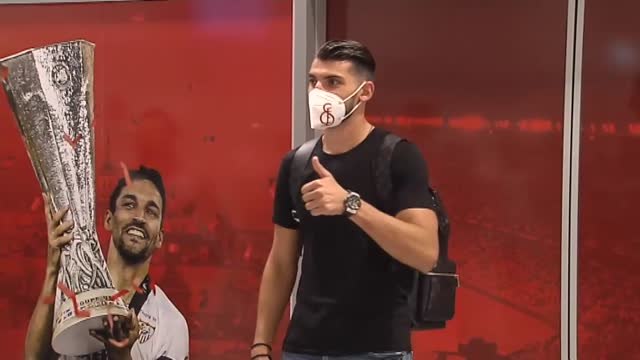 Rafa Mir ya está en Sevilla