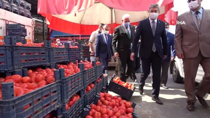 Korona virüs aşısı, hal esnafının ayağına getirildi