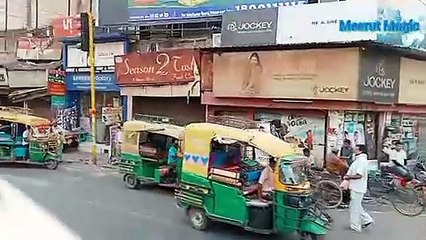 बेगम पुल से मेरठ बस अड्डे तक की मार्केट जिसमें सोतीगंज  मार्केट  एशिया की नंबर वन मार्केट है