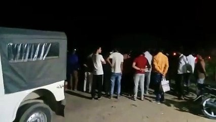 ढाबे पर खड़े दो युवकों को ट्रक ने मारी टक्कर, मौके पर ही मौत