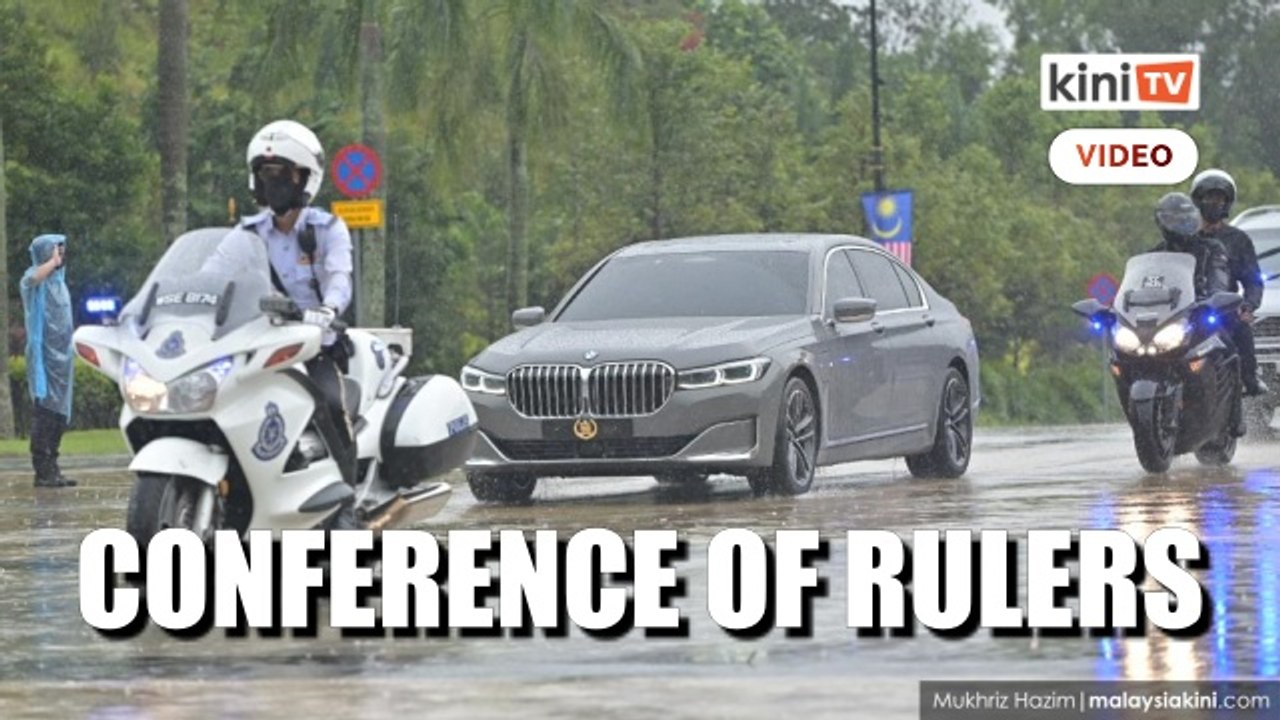 Malay rulers arrive at Istana Negara