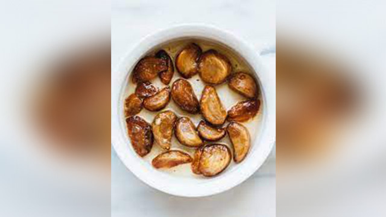 भुना लहसुन खाने के फायदे वजन कम होने के साथ ये भी होंगे फायदे । Roasted Garlic Eating Benefits