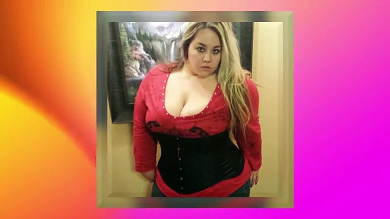 My Plus-Size Body Earns Me $120K A Year - HOOKED ON THE LOOK