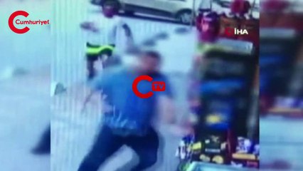 Bıçakla kendisini kovalayan arkadaşını öldürdü