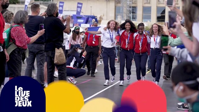 Live des Jeux - Célébration médaille - Equipe féminine de fleuret (escrime)