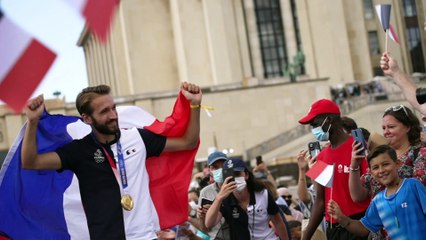 Live des Jeux - Célébration médaille - Romain Cannone (escrime)