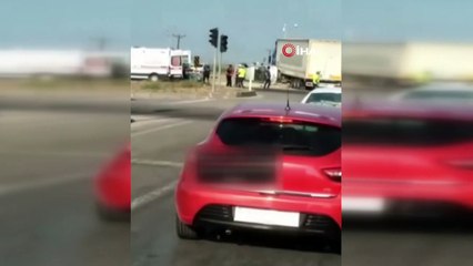 Kırmızı ışıkta duramayan tır ortalığı savaş alanına çevirdi...O anlar kameralara yansıdı