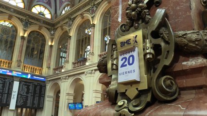 El Ibex 35 arranca la sesión con ligeras pérdidas y pierde los 8.900 puntos