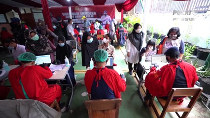 Korbrimob Polri Gelar Vaksinasi untuk Anak-anak Disabilitas di Kota Depok