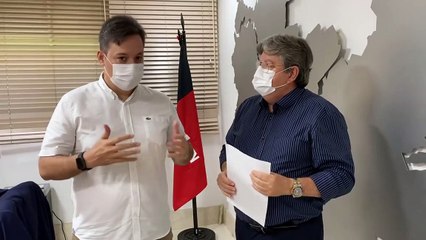 Ao lado de Júnior Araújo, governador assina ordem de serviço da Avenida João de Sousa Maciel