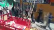 Violento enfrentamiento entre vendedores ambulantes y Policía en Perú