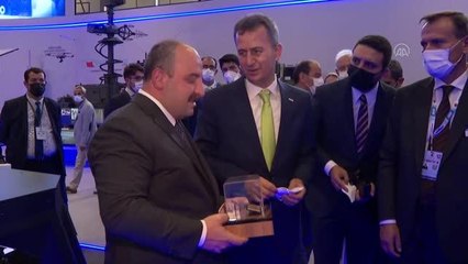 Bakan Varank, IDEF 2021'i ziyaret etti