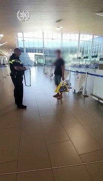 שוטרי אילת אוכפים את תקנות הבידוד על מטיילים ששבו מסיני