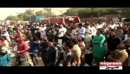 shehri pol pr charh gya