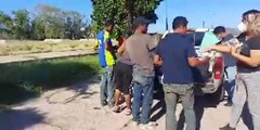 Casa Franciscana Guaymas A.C. ayuda a la #Caravana #migrante de #Honduras para cruzar la frontera norte de mexico los caravaneros catrachos reciben comida agua ropa y medicamentos