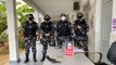 PM prende ex-presidiário com arma de fogo em punho no Bairro das Populares, em Pombal