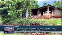 Ciudadanos haitianos siguen despidiendo a sus familiares víctimas del terremoto