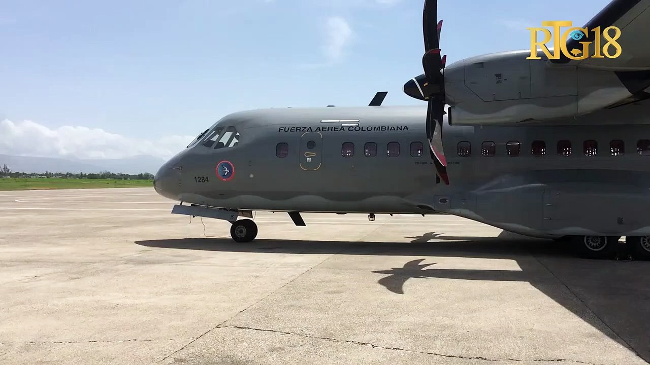Yon avyon Colombie ateri sou pis Ayopò entènasyonal Toussaint Louverture a, vandredi 20 dawout la.