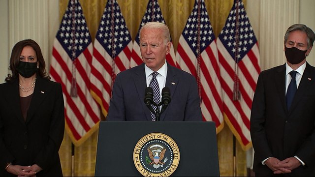 Αφγανιστάν: Χάος και σκηνές βίας στο αεροδρόμιο της Καμπούλ- Πυρά κατά του Τζο Μπάιντεν