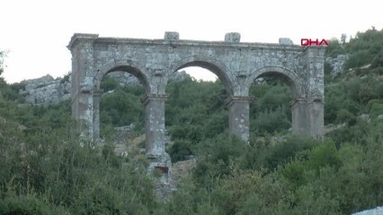 TARİHİ ÜÇ KAPILAR'IN BENZERİ, KEŞFEDİLMEYİ BEKLİYOR