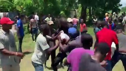 Haiti: fame e disperazione dopo il terremoto che ha ucciso 2.200 persone