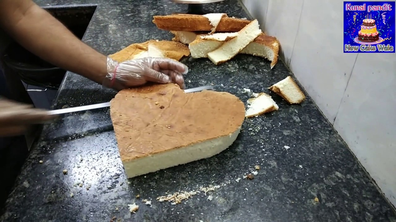 Heart Shape Anniversary cake Design تورتة بتصميم قلب