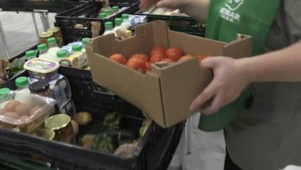 La bajada de donaciones amenaza a las despensas solidarias en verano