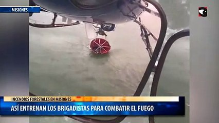 Así entrenan los brigadistas para combatir el fuego en Misiones